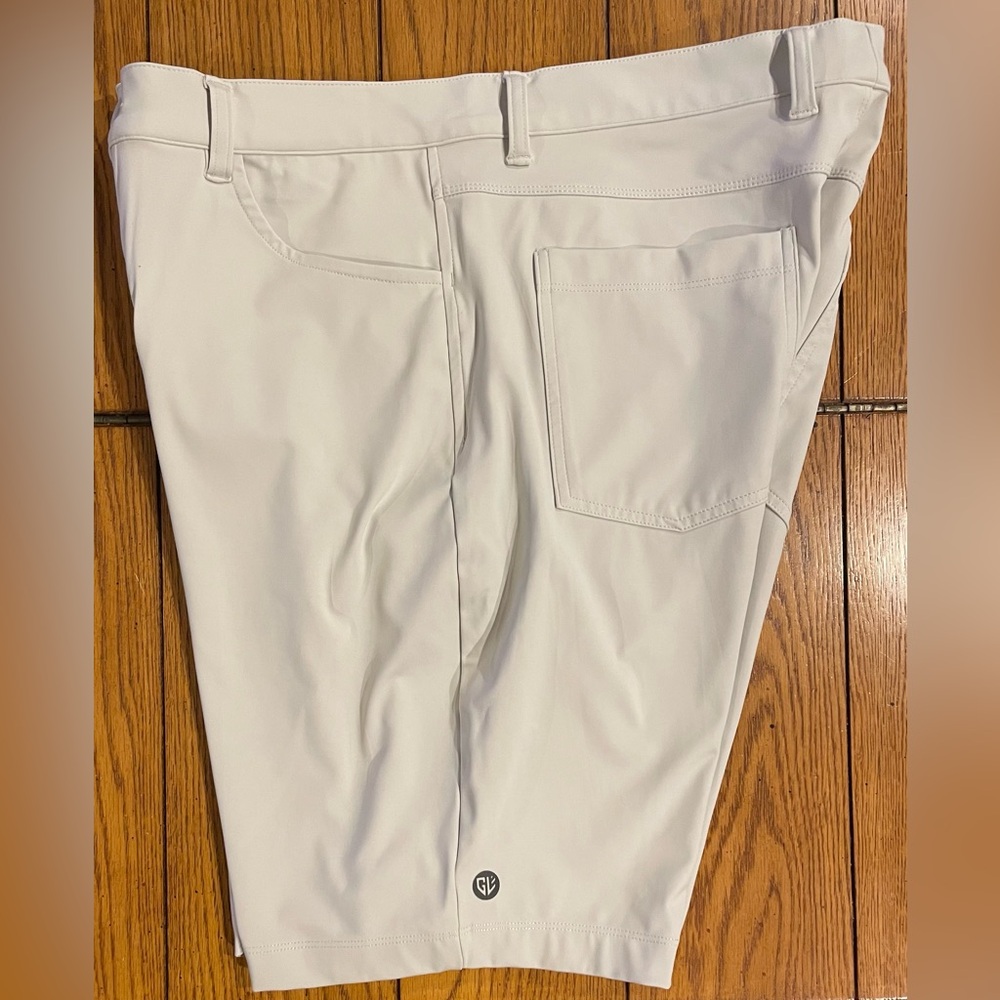 EUC Graham Luxe Short, size 34/9 inch inseam, fog color